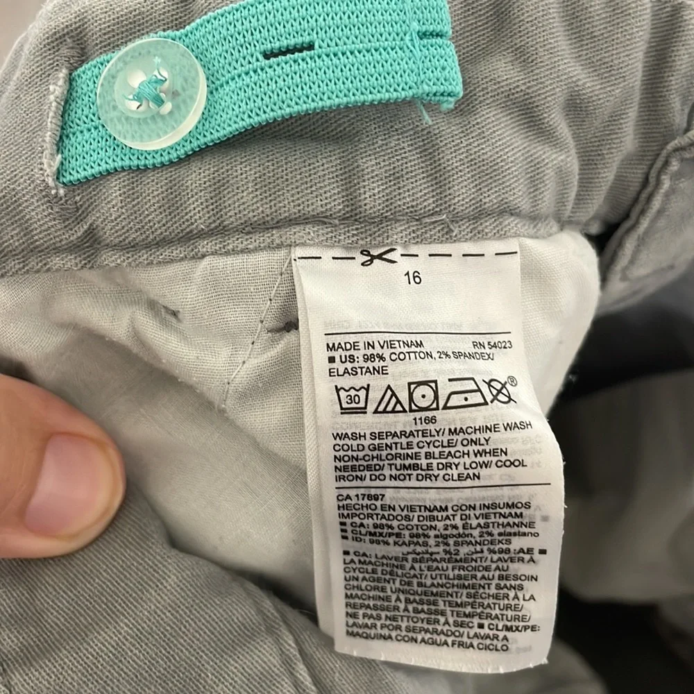 Old Navy Shorts Gray Sz 16 EUC